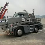 Короткобазный кран  KATO KRM-13H