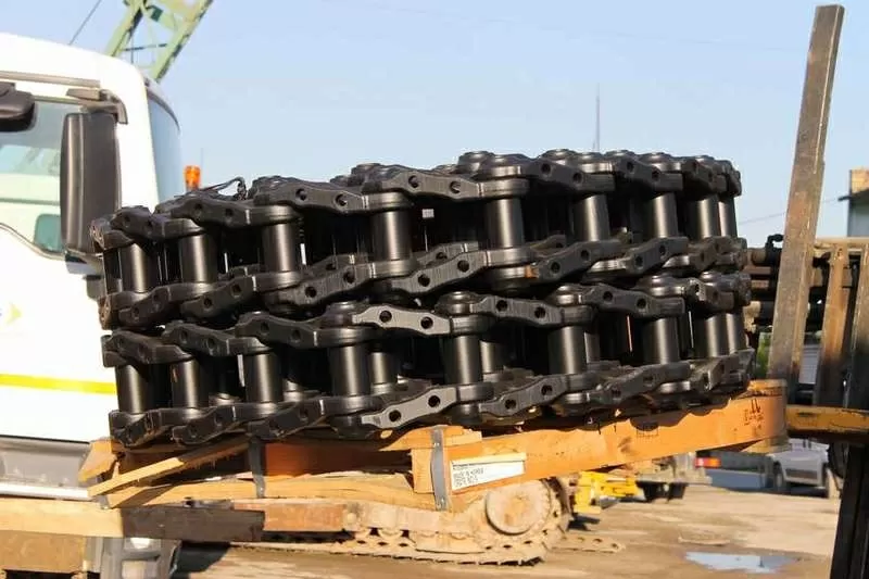 Цепь гусеничная Caterpillar EL240C 3