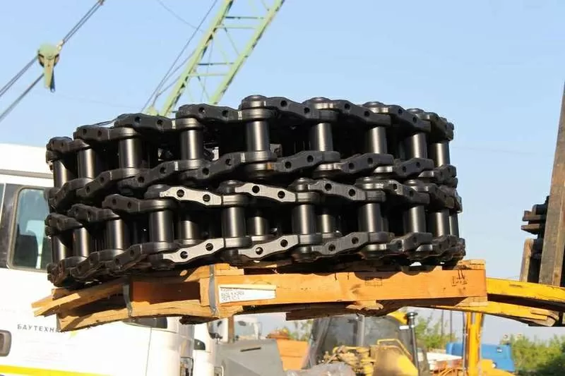 Цепь гусеничная Hitachi ZX225 3